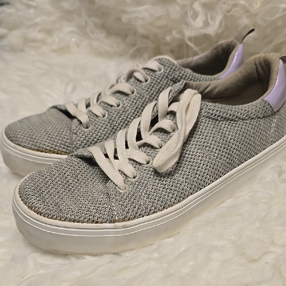 Old Navy Gray and Purple Mesh Sneakers with White Soles